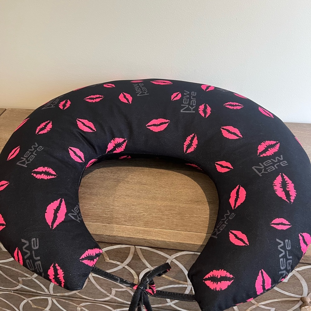 New Kare Black and Pink Pillow